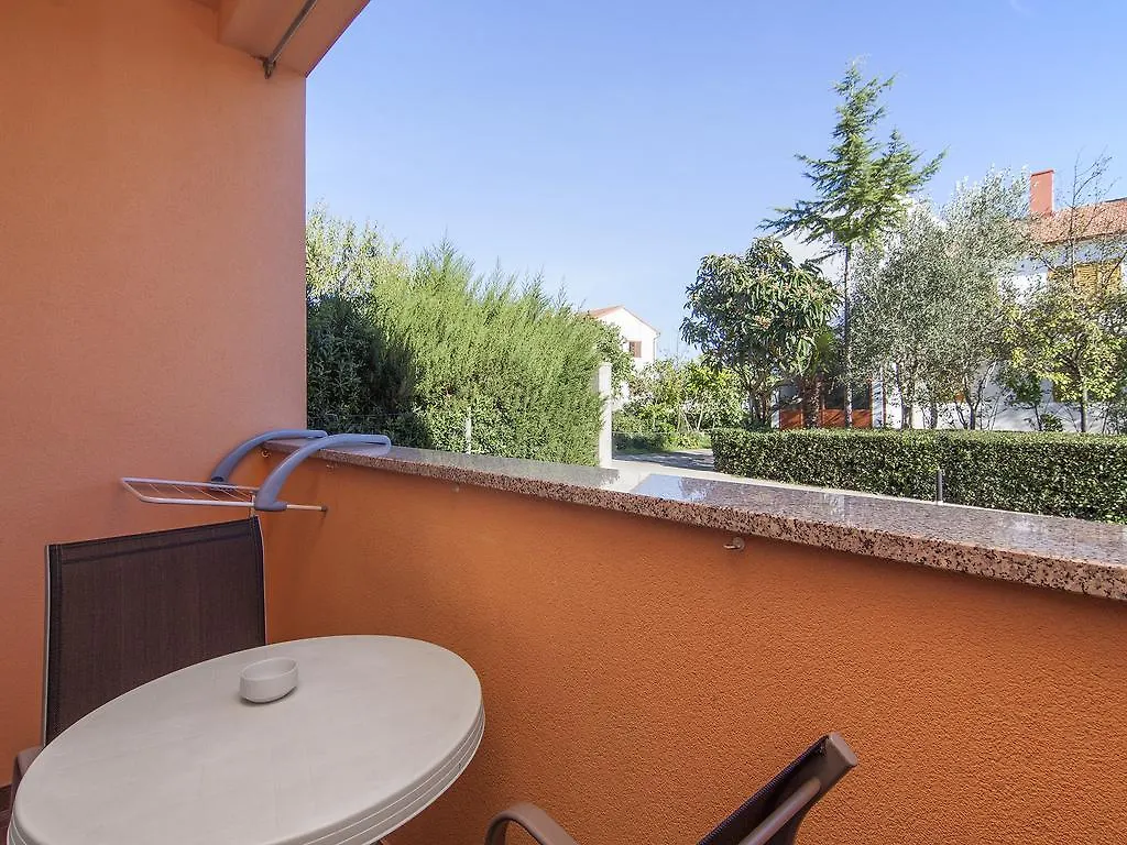 Apartments Alen Fazana
